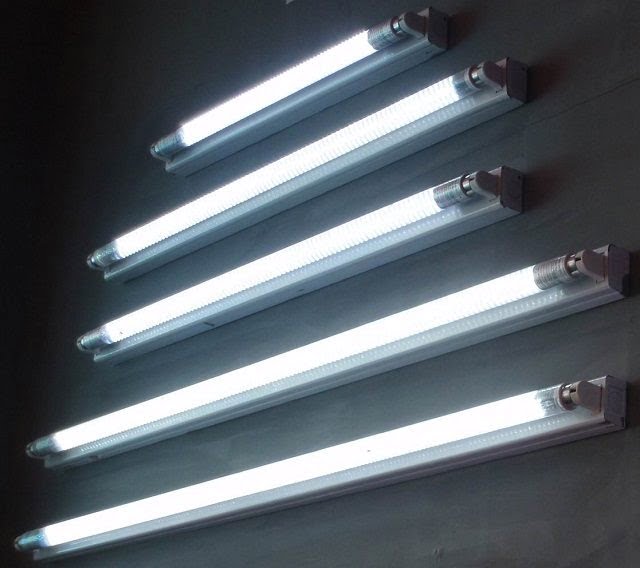 đèn huỳnh quang trong chiếu sáng led