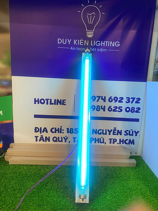 đ&egrave;n khử khuẩn UVC