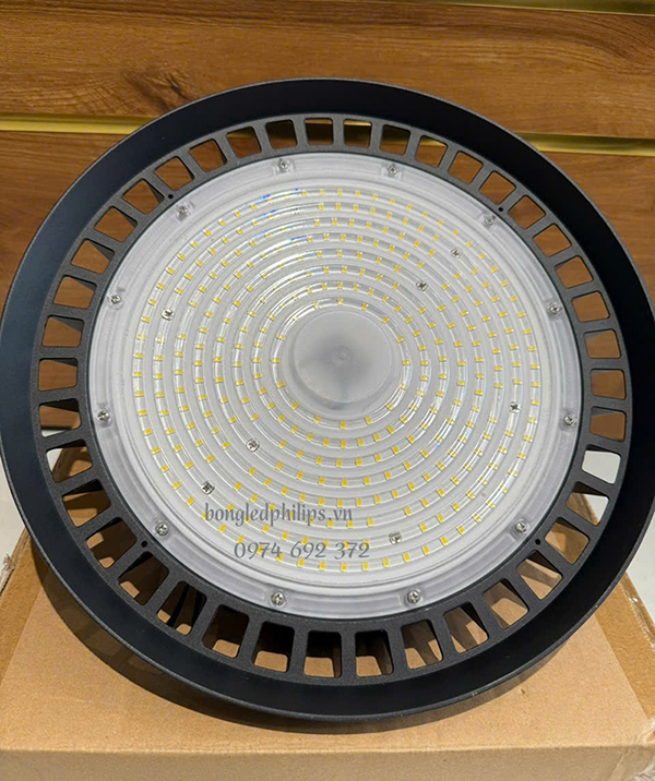 Ứng dụng đa dạng của Đ&egrave;n LED OEM